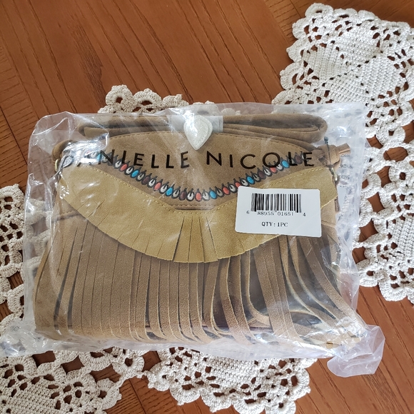 Danielle Nicole x Disney Pocahontas Crossbody Bag - Picture 6 of 7